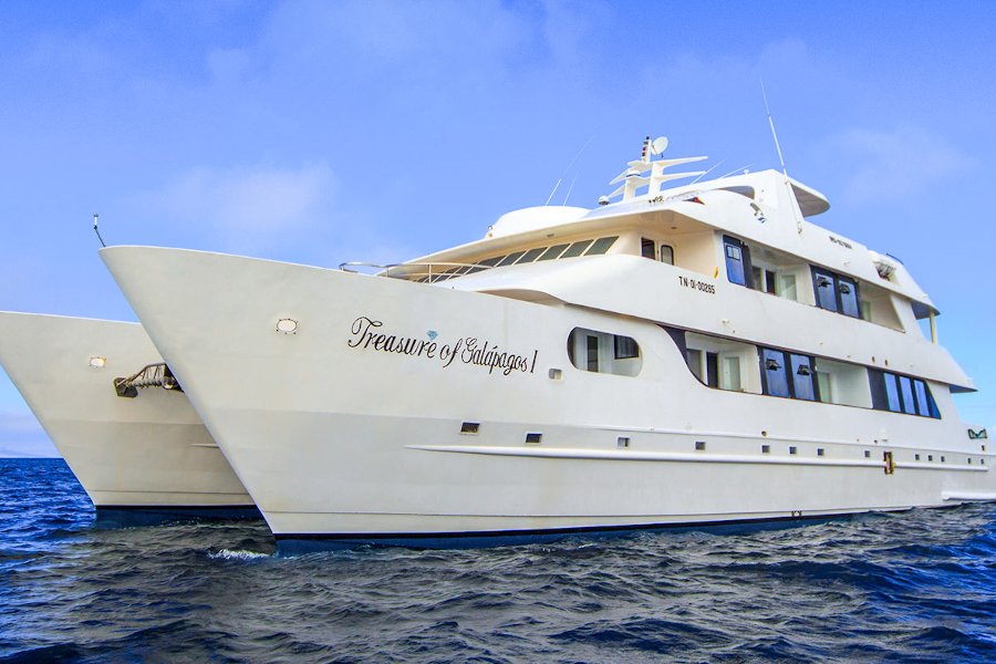 M/C Treasure of Galapagos
