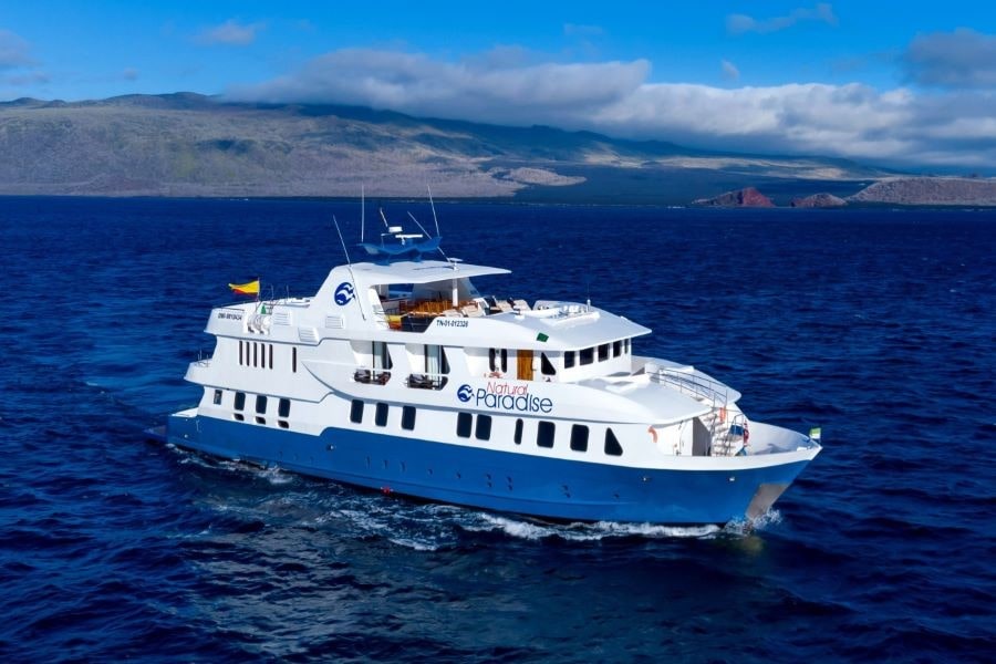 M/Y Natural Paradise